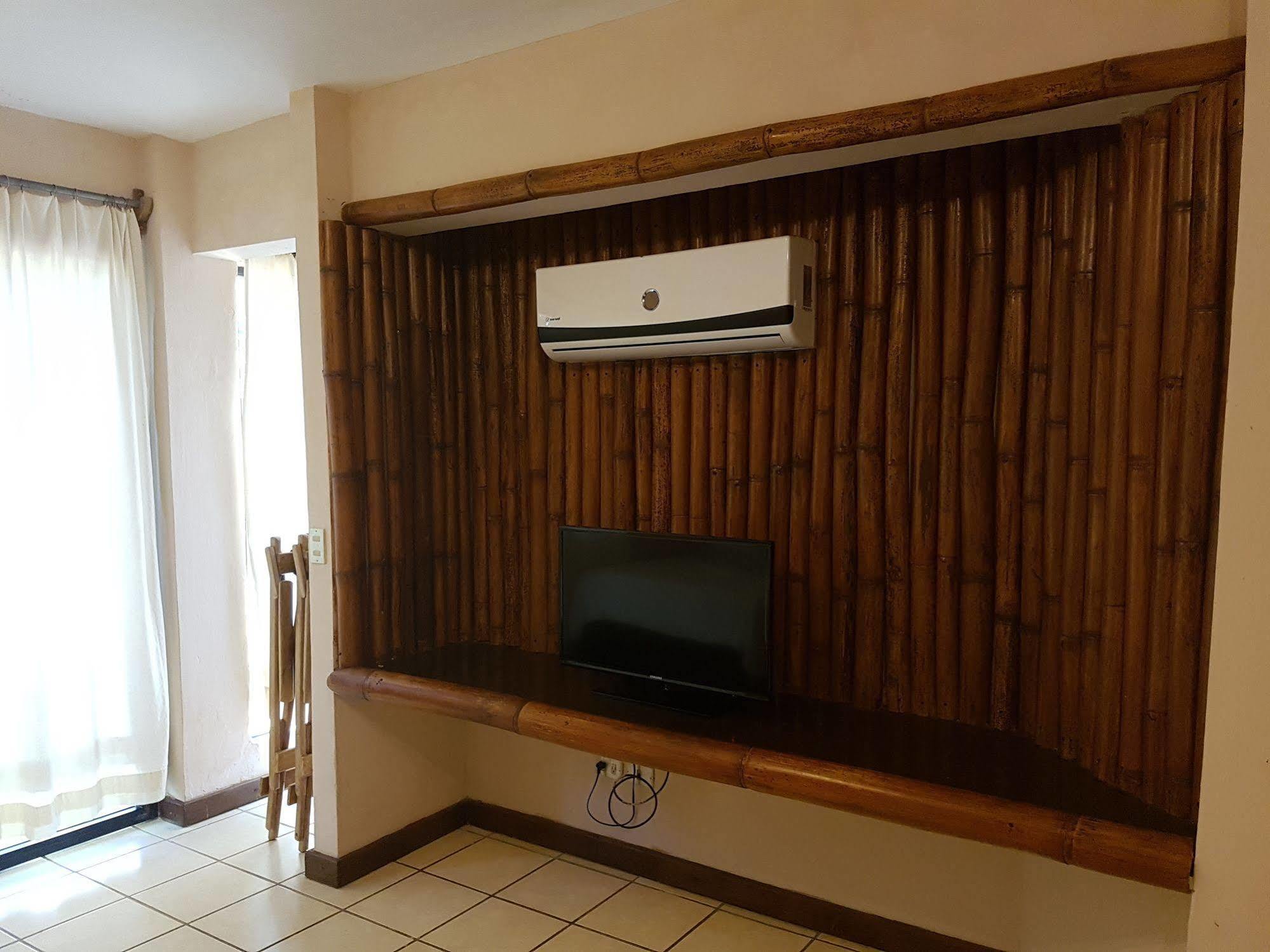 Banana Palms Hotel Rio Dulce Dış mekan fotoğraf